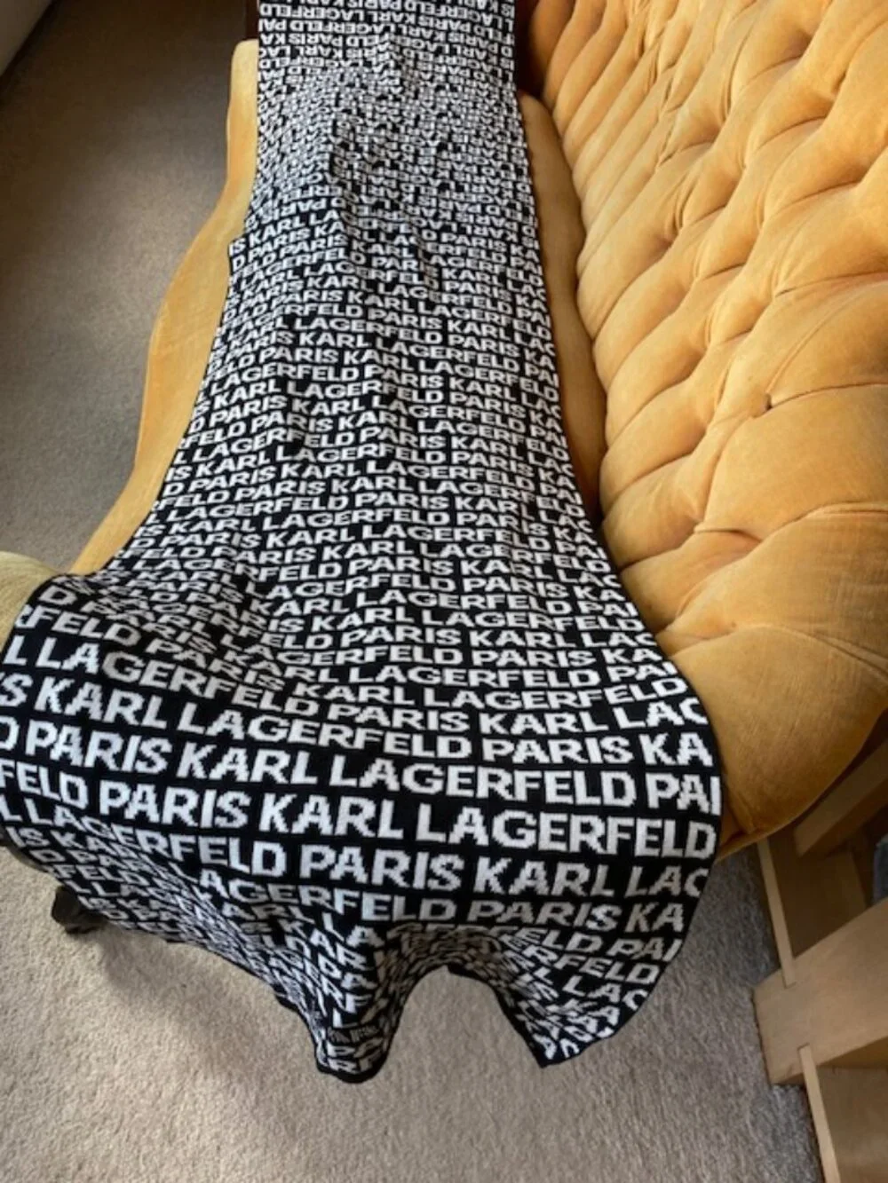 Karl Lagerfeld Paris Black & White Print 14